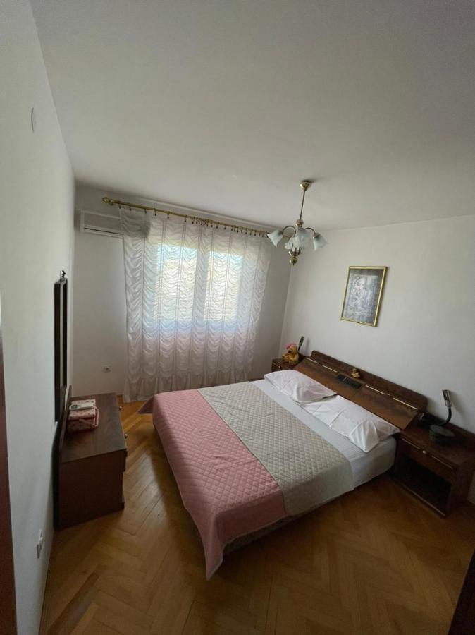 D&N Apartman บาร์ ภายนอก รูปภาพ